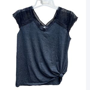 Amaryllis Top w/Lace Detail Size Small Black and Gray